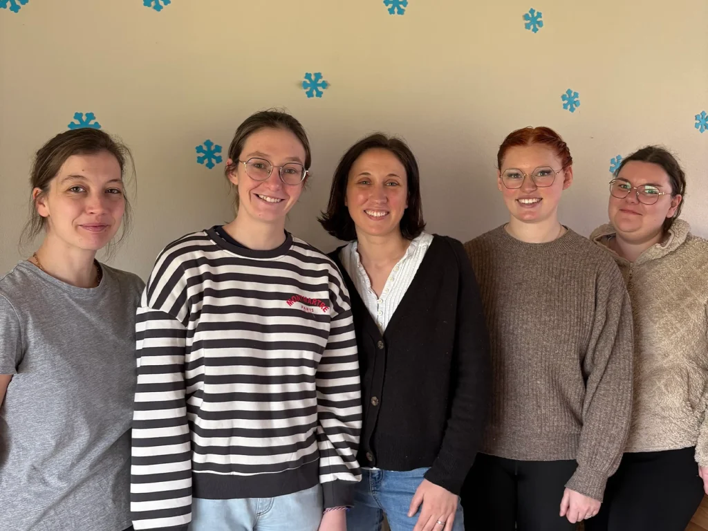 Photo de l'équipe de la micro crèche de Hallencourt